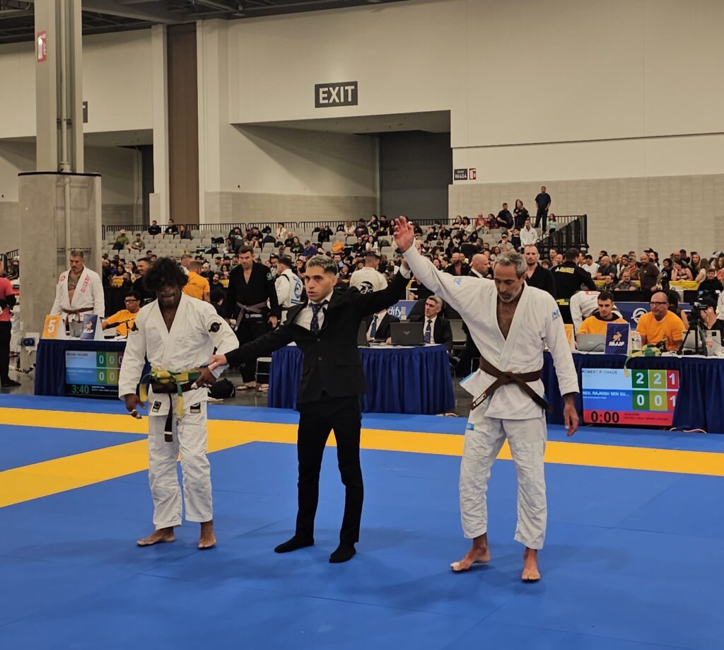 Professor Robbie Winning jiujitsu matches